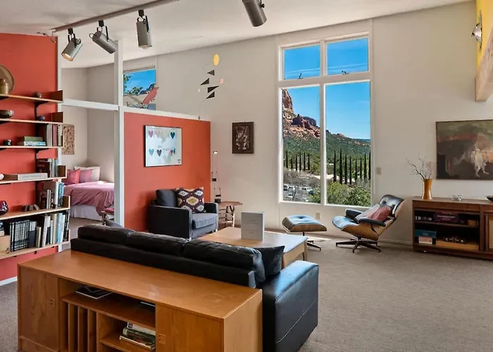 Creative Stellar Views Near Chapel For Family